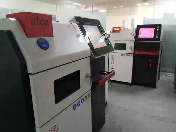 Dental milling machine used for denture and restoration production
